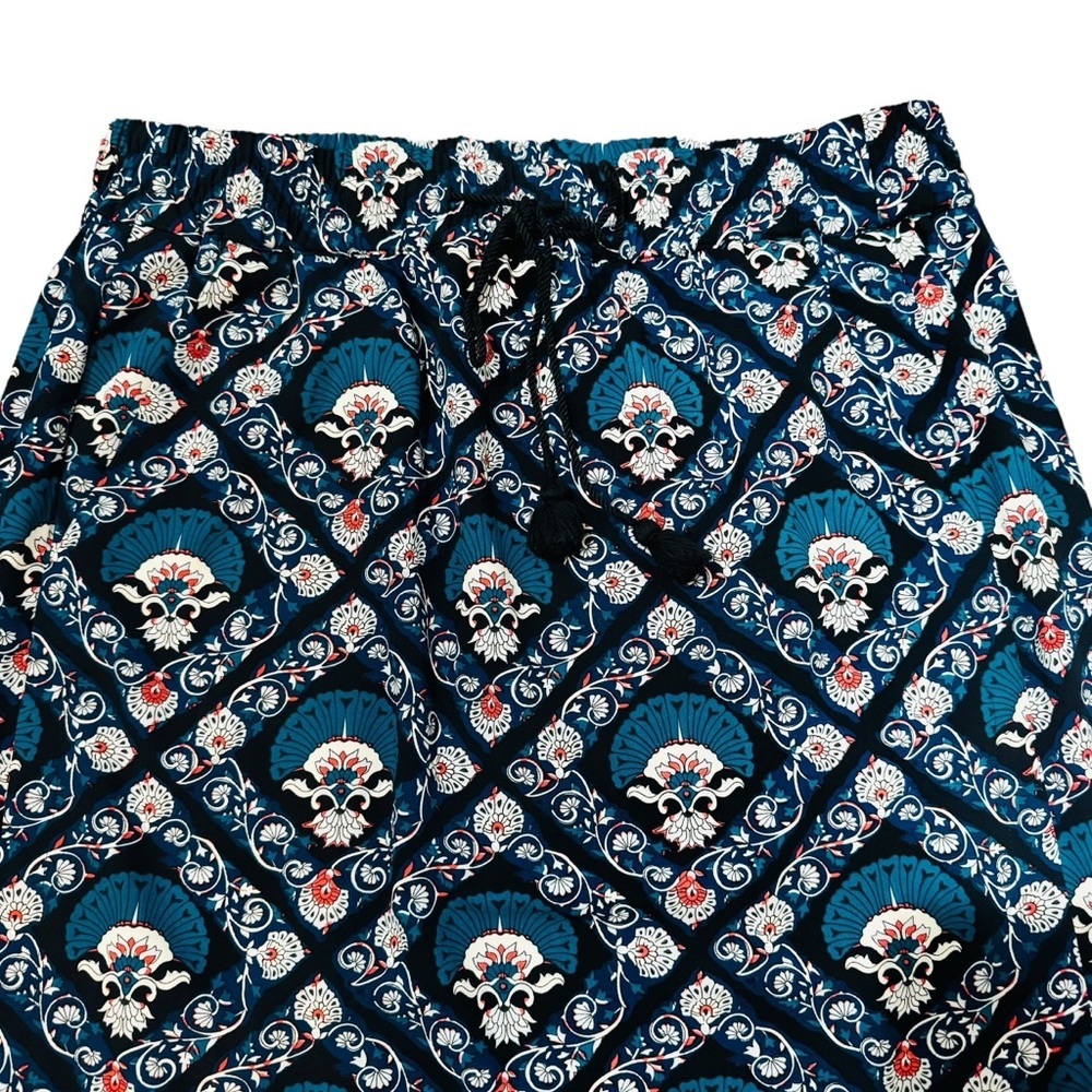 Loft Navy Blue Paisley Mixed Media Patterned Skirt size Medium - Picture 2 of 5